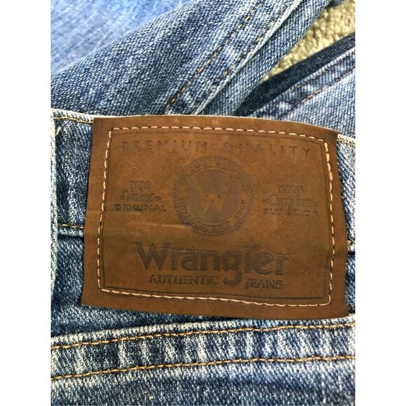 Wrangler Men’s Blue Advanced Comfort Relaxed Fit Jeans Size 34x30 NWT - Picture 7 of 7